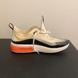Nike Air Max Dia SE Size 9.5